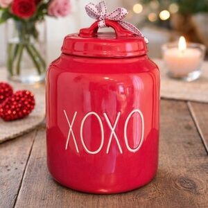 New Rae Dunn Glossy Red ‘XOXO’ Chubby Canister